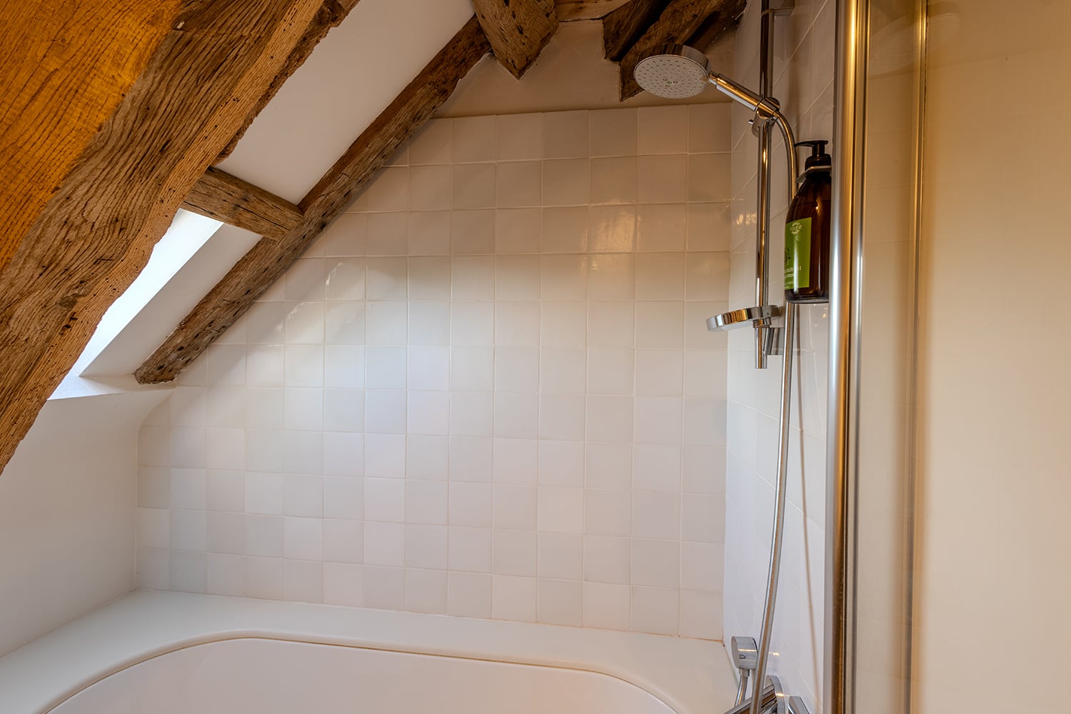 Bathroom | Holiday chateau in Centre-Val de Loire