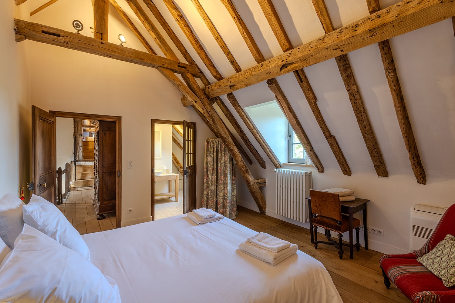 Bedroom | Holiday chateau in Centre-Val de Loire