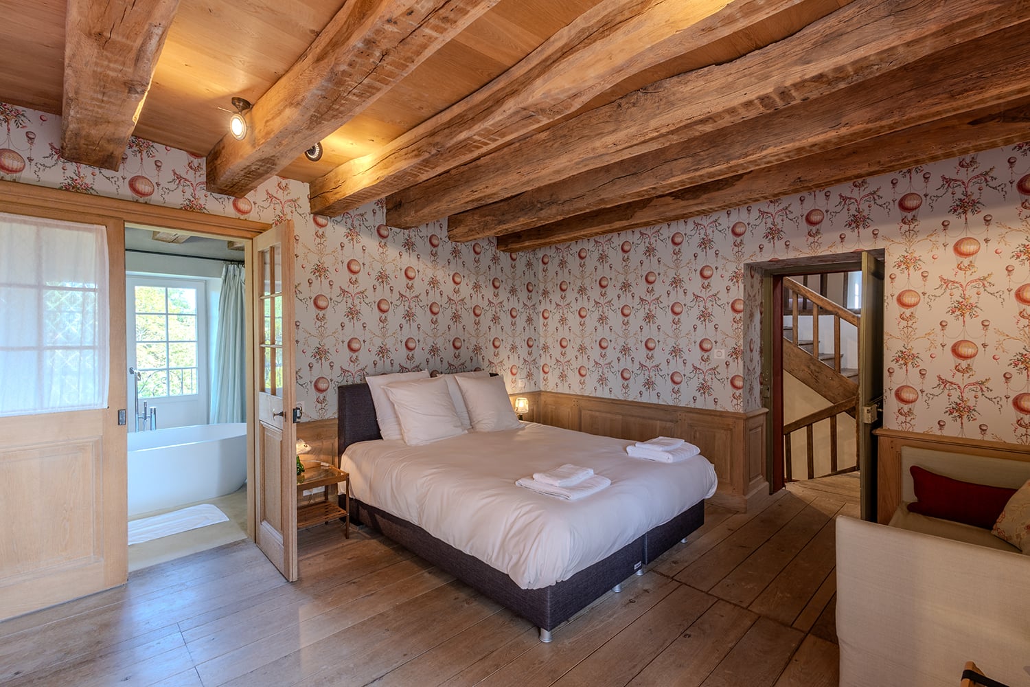 Bedroom | Holiday chateau in Centre-Val de Loire