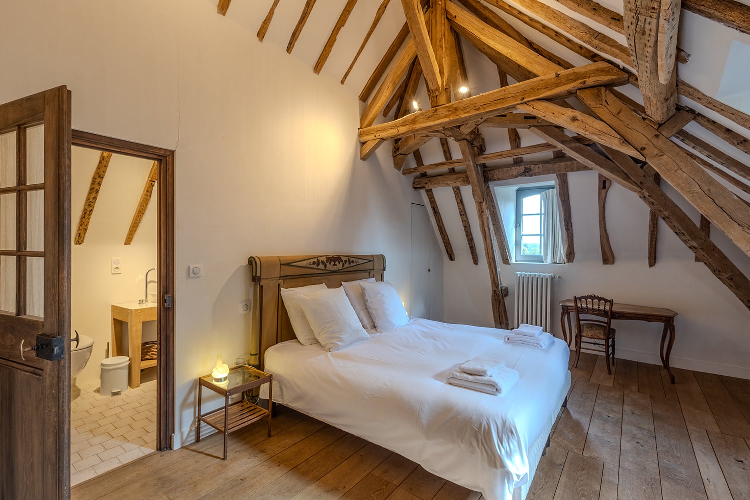 Bedroom | Holiday chateau in Centre-Val de Loire