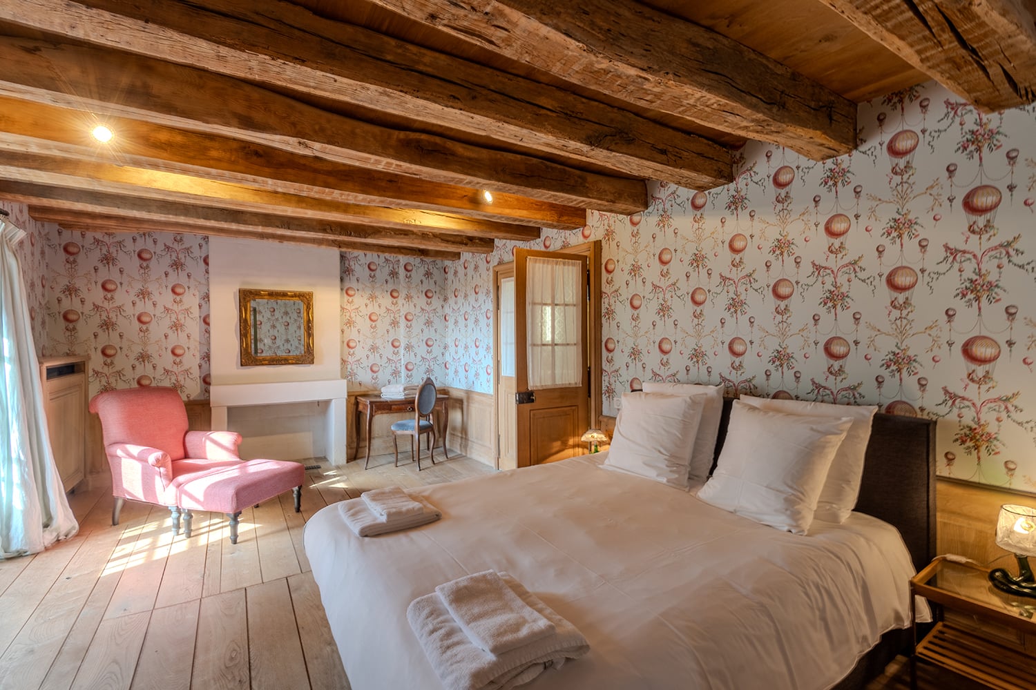 Bedroom | Holiday chateau in Centre-Val de Loire