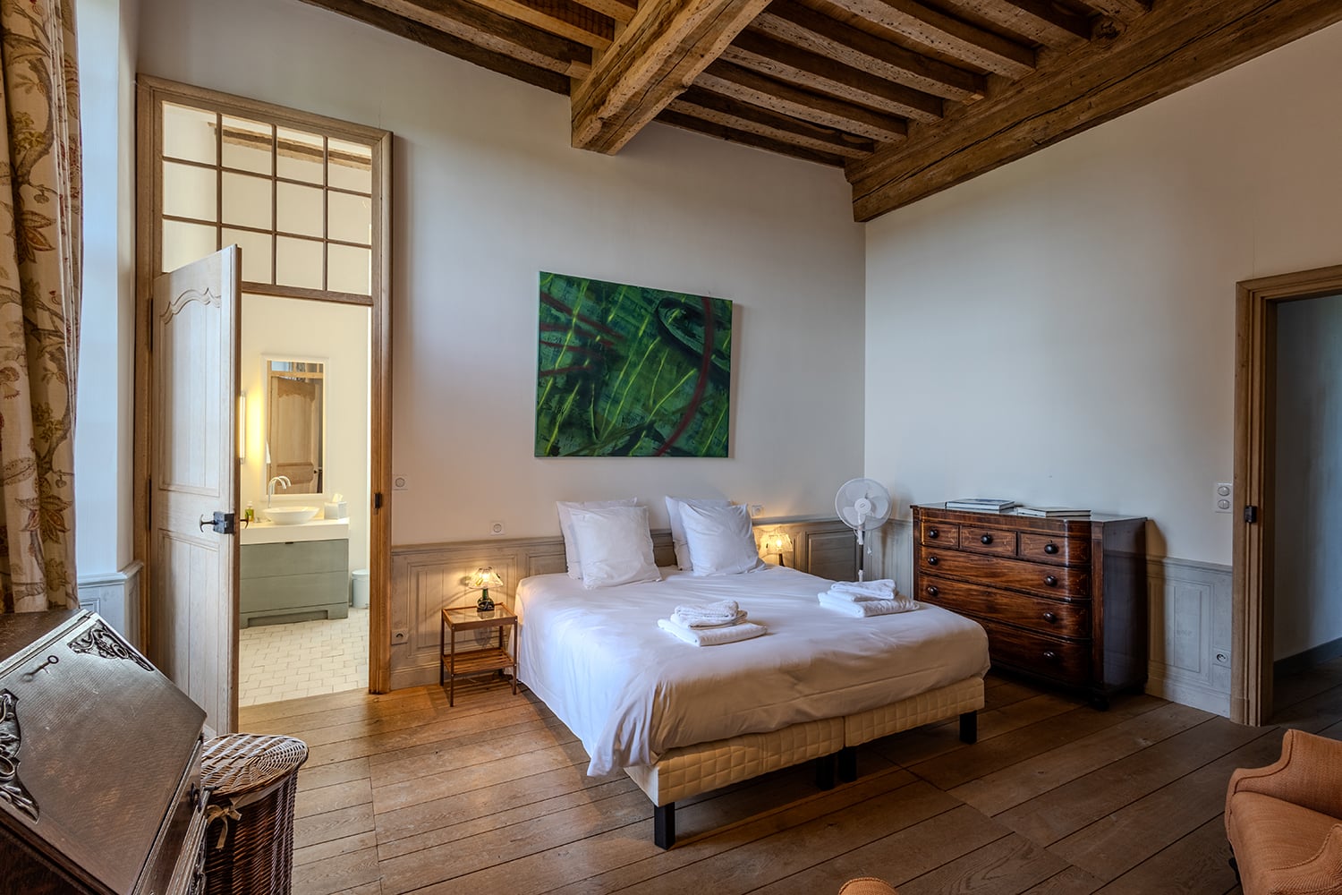 Bedroom | Holiday chateau in Centre-Val de Loire