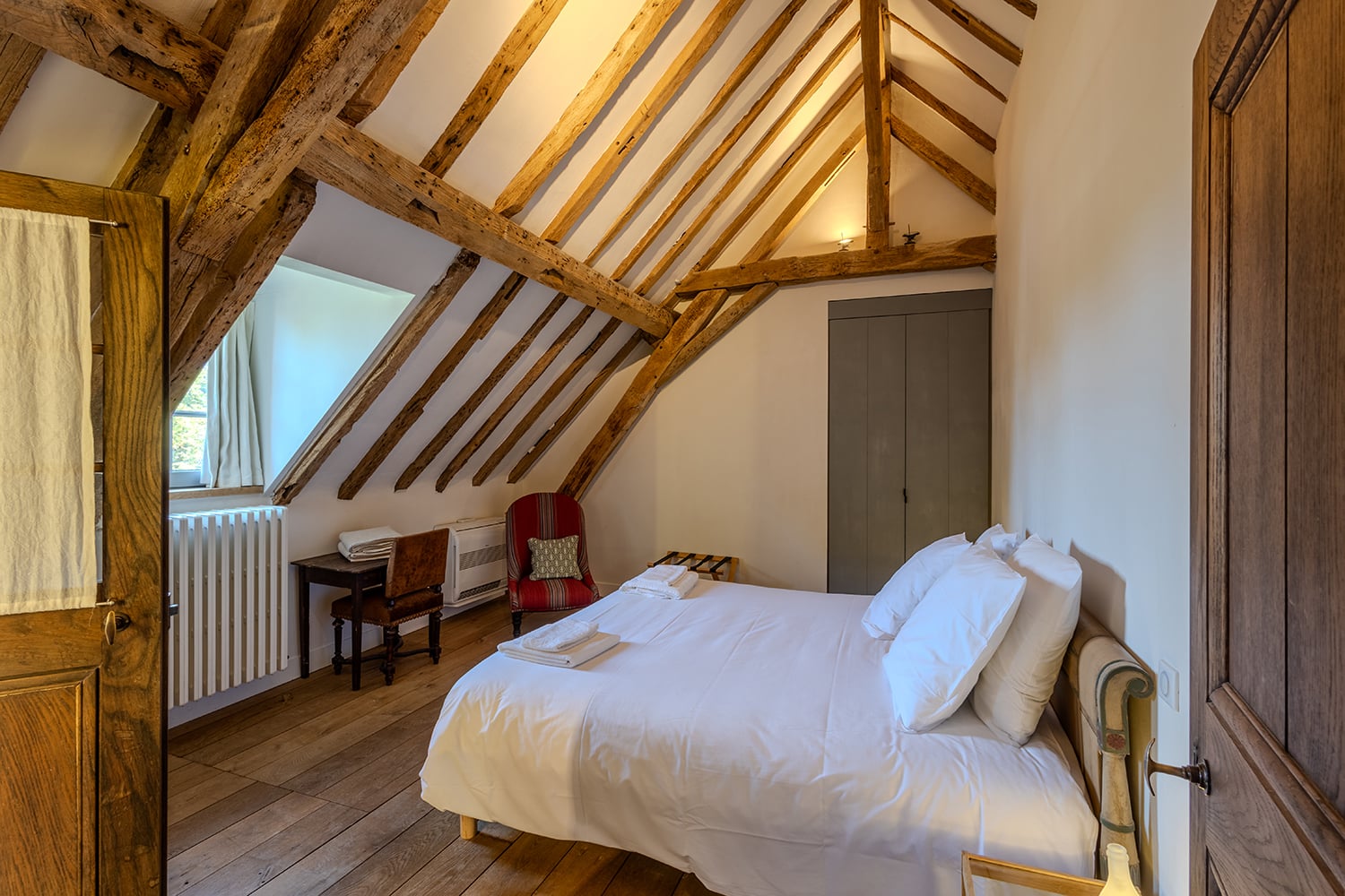 Bedroom | Holiday chateau in Centre-Val de Loire
