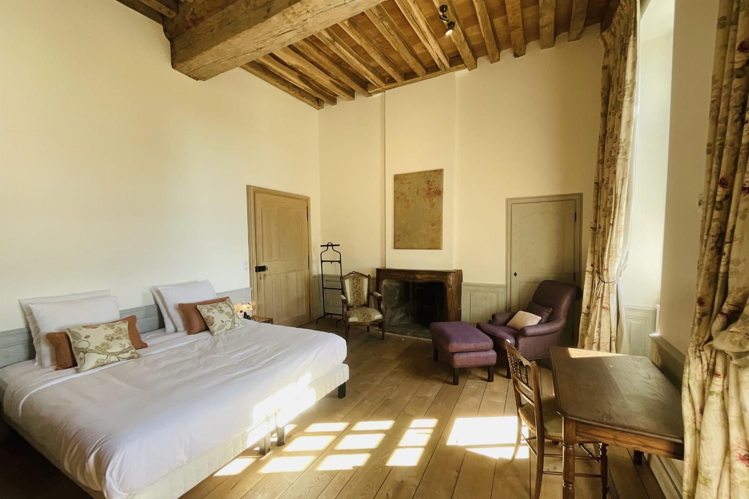 Bedroom | Holiday château in Indre-et-Loire
