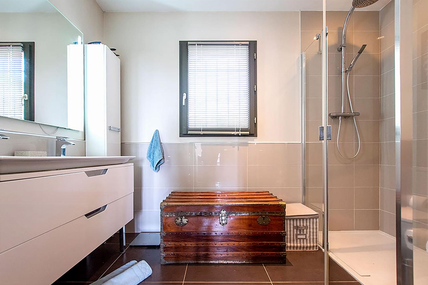 Bathroom | Holiday villa in Provence