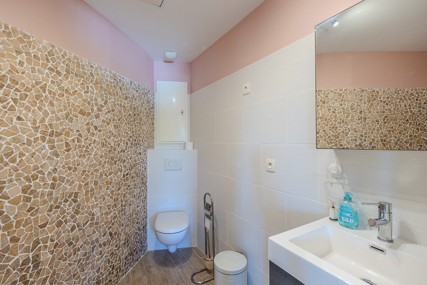 Bathroom | Holiday home in South of France