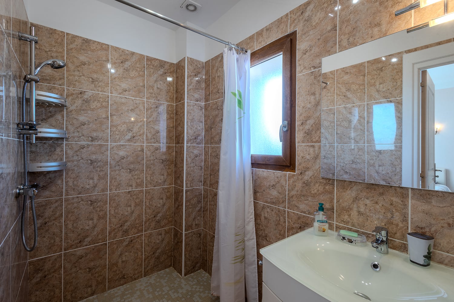 Bathroom | Holiday home in South of France