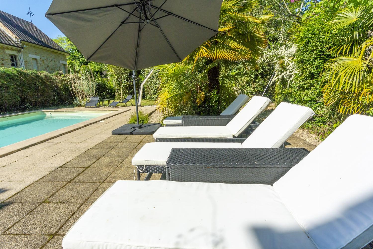 Private pool and terrace