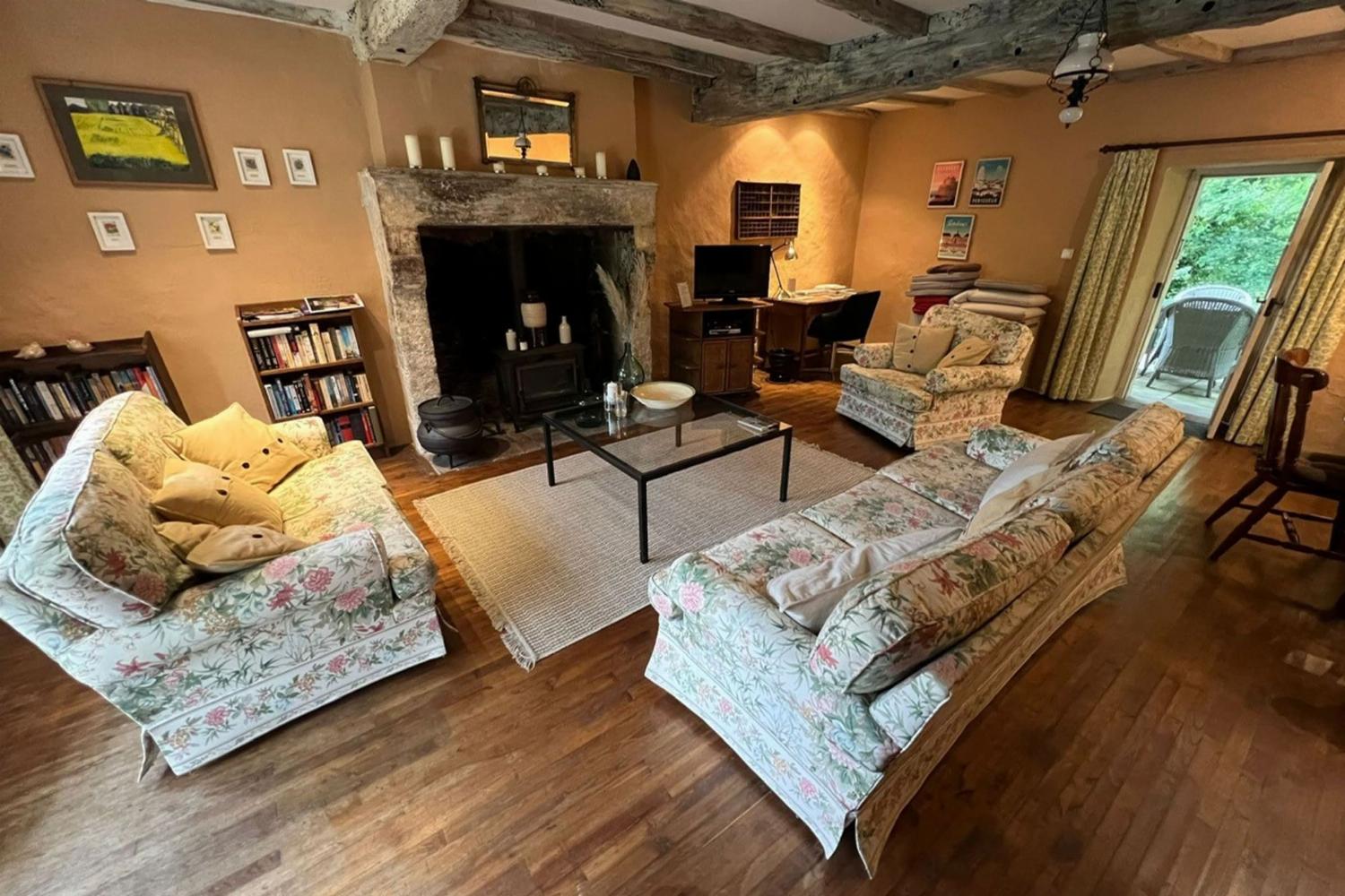 Sitting room | Holiday home in Nouvelle-Aquitaine