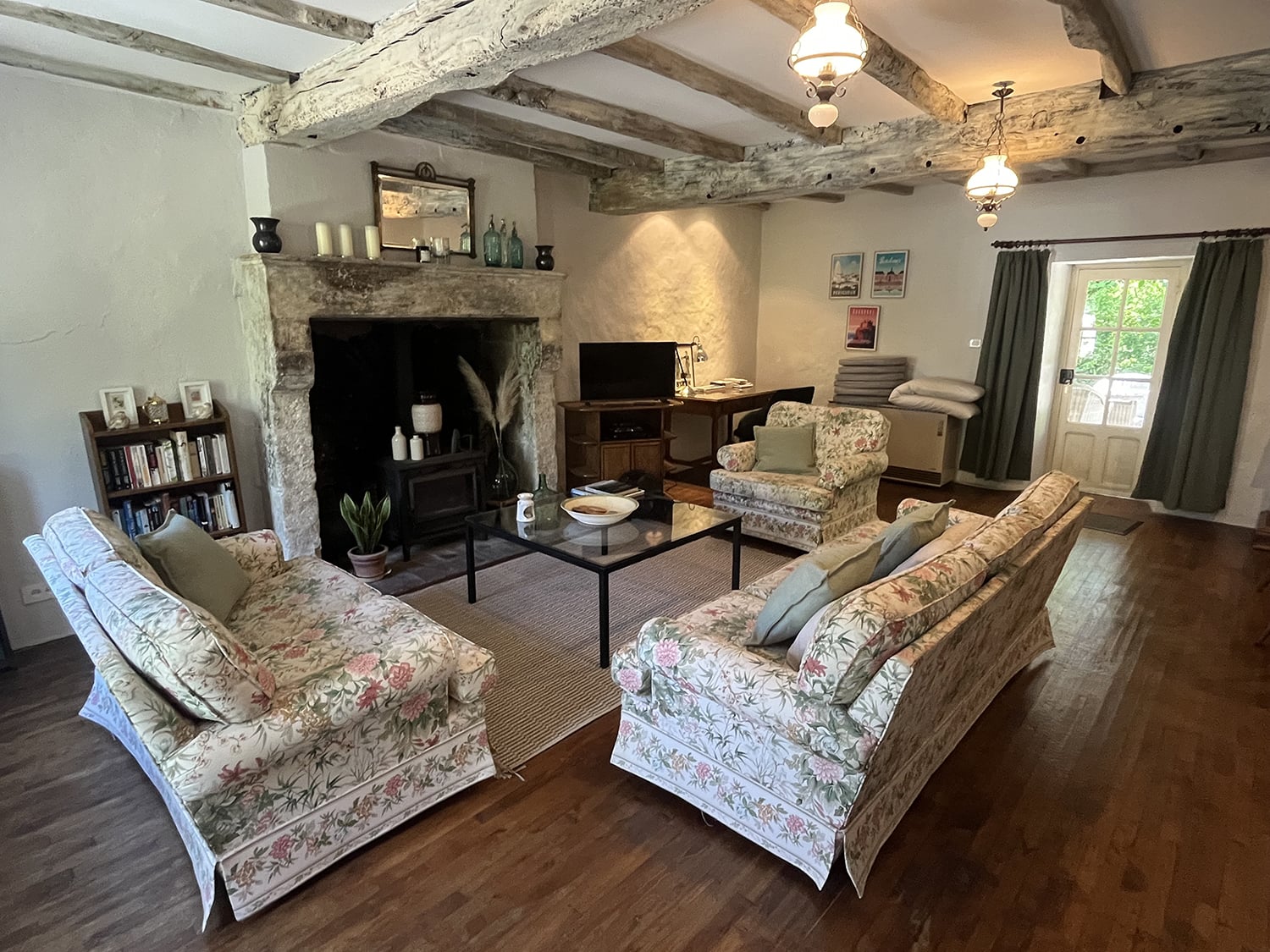 Sitting room | Holiday home in Nouvelle-Aquitaine