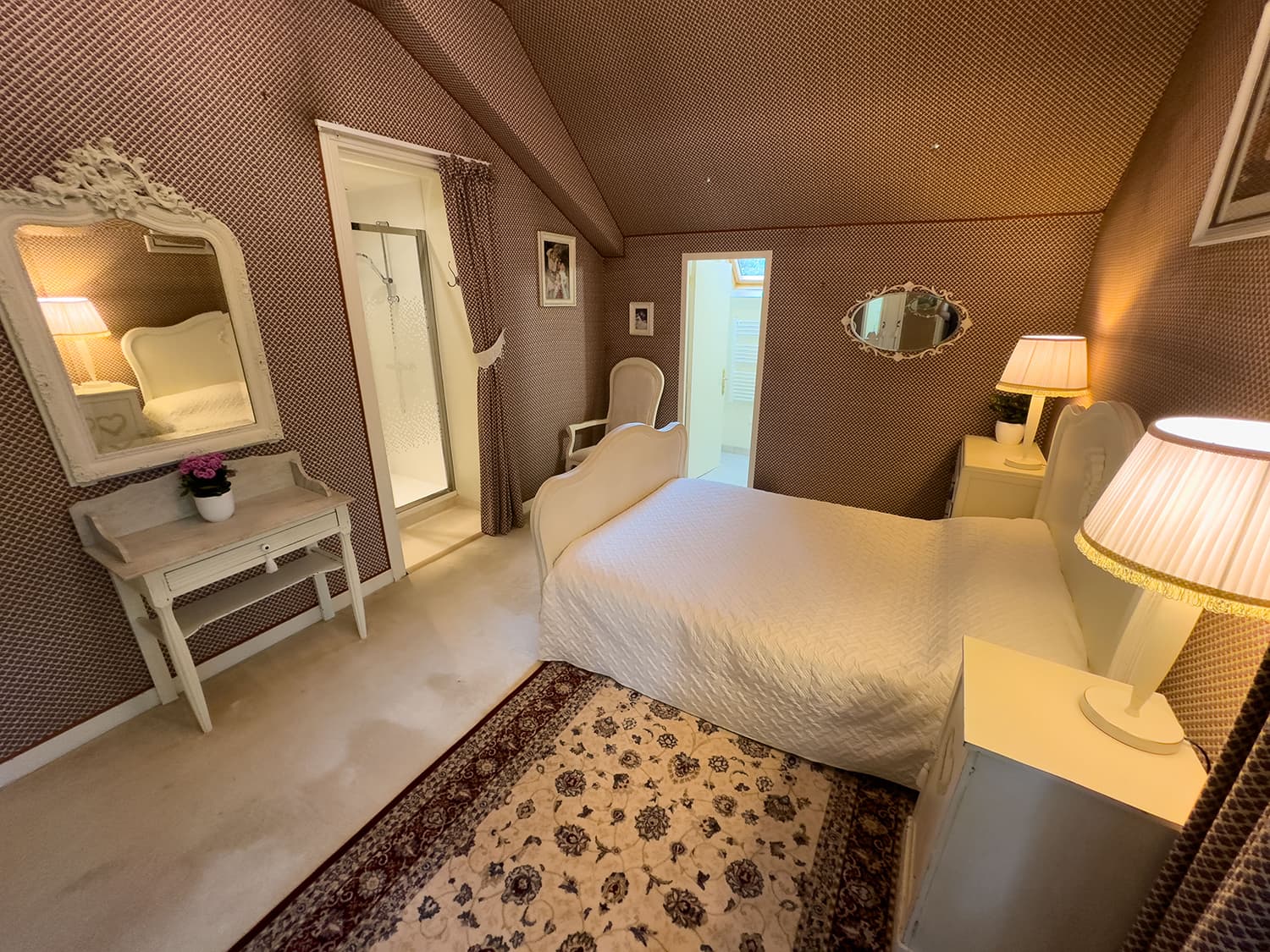 Bedroom | Holiday château in Nouvelle-Aquitaine
