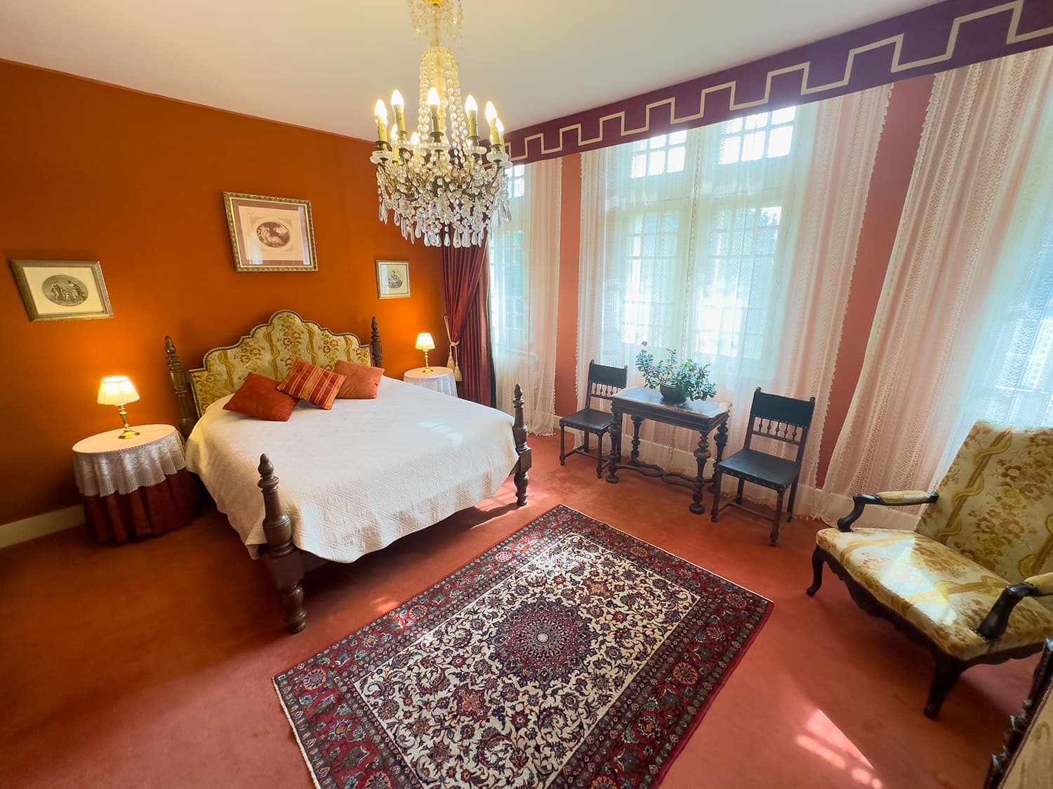 Bedroom | Holiday château in Nouvelle-Aquitaine