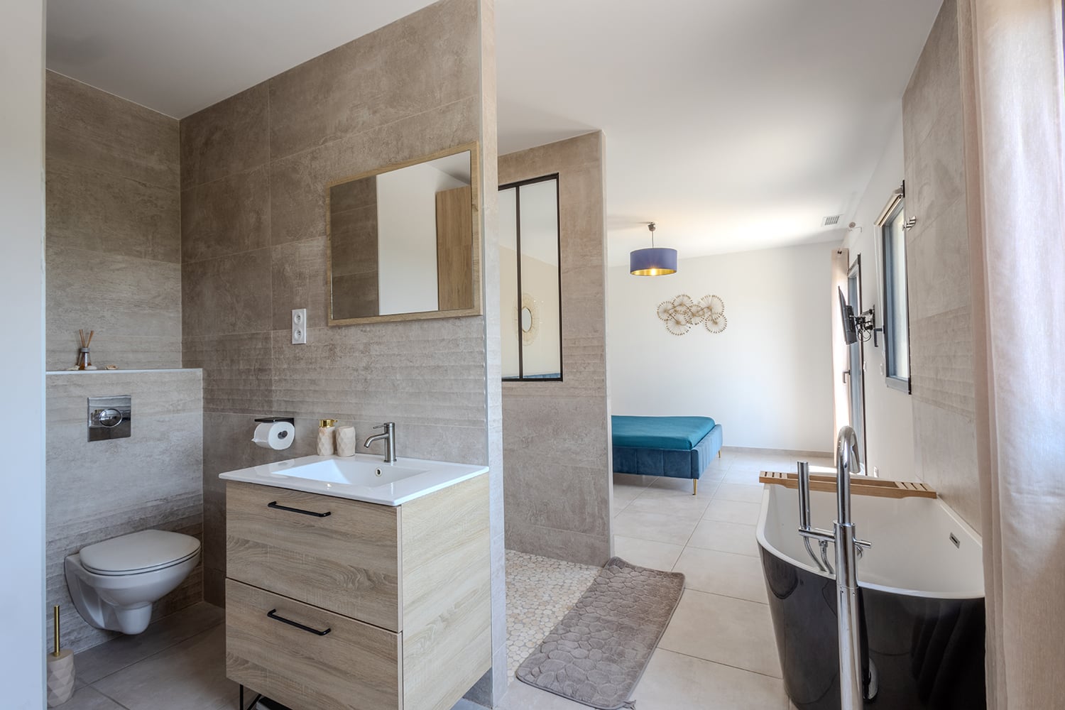 Bathroom | Holiday villa in Servian