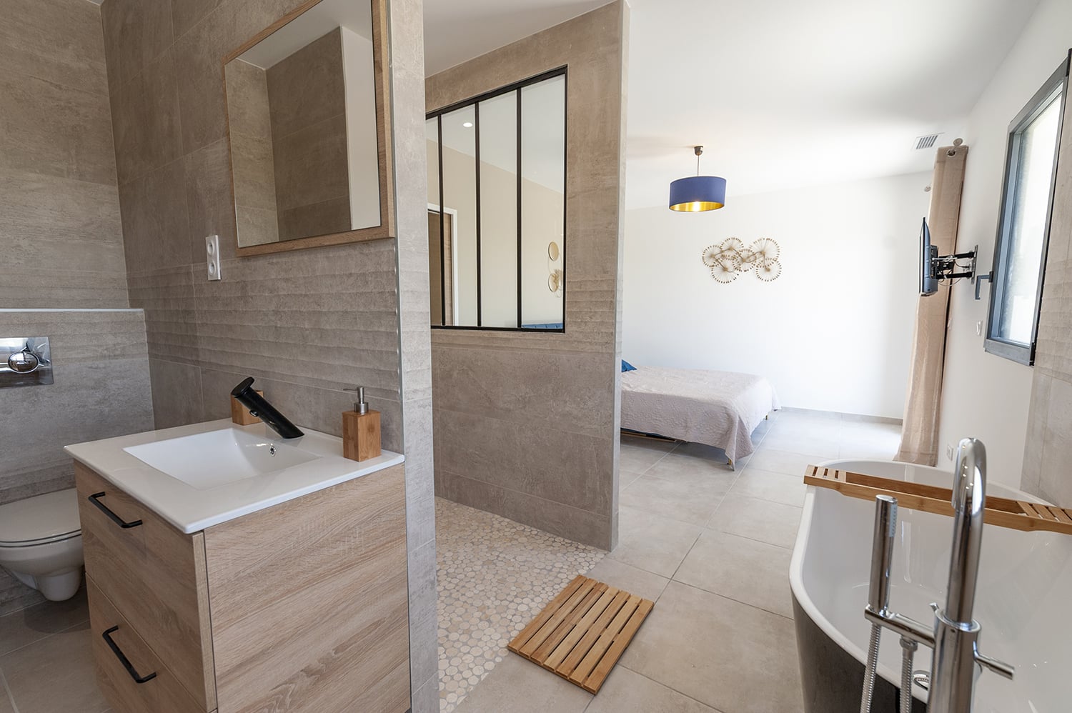 Bathroom | Holiday villa in South of France