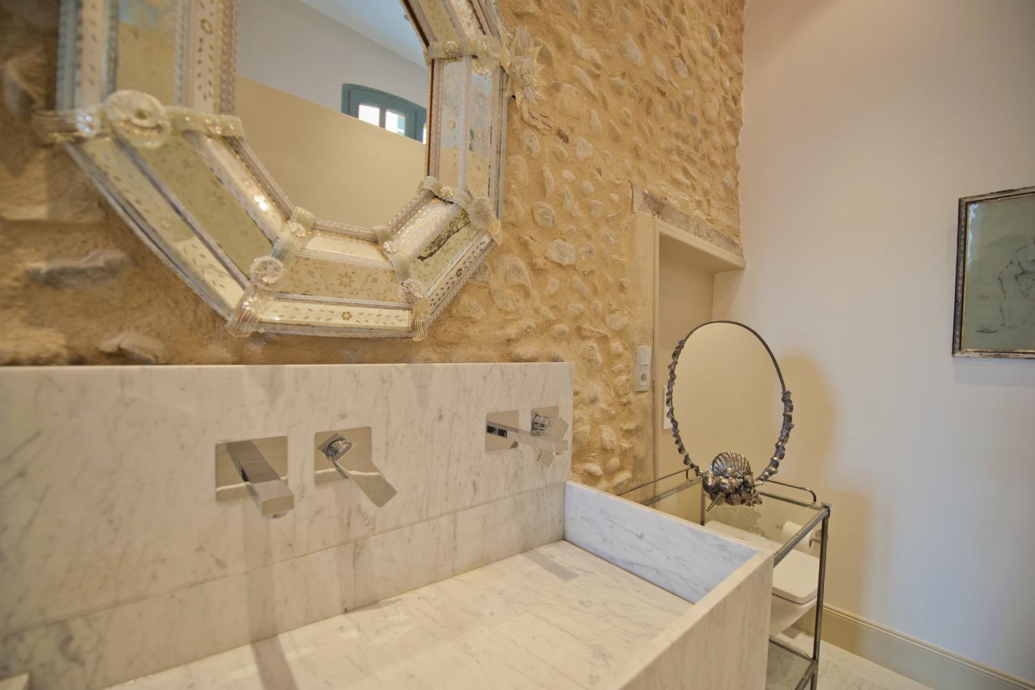 Bathroom | Rental home in South of France