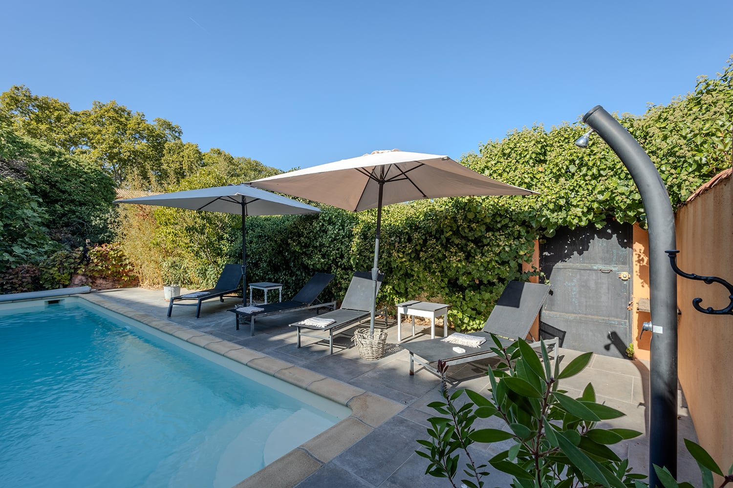 Private pool Private pool