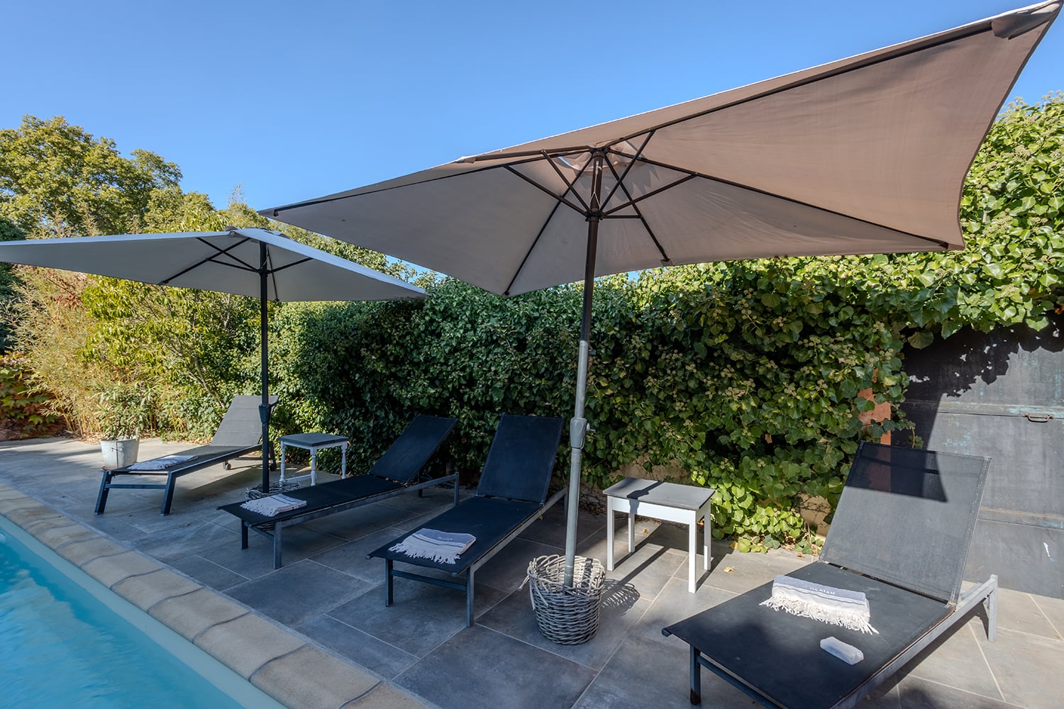 Private pool Private pool