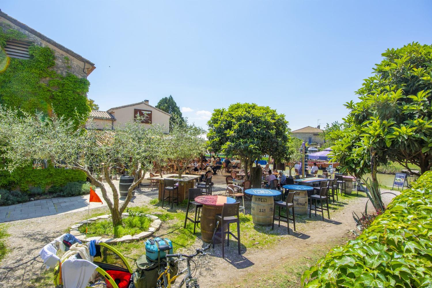 Restaurants in Le Somail