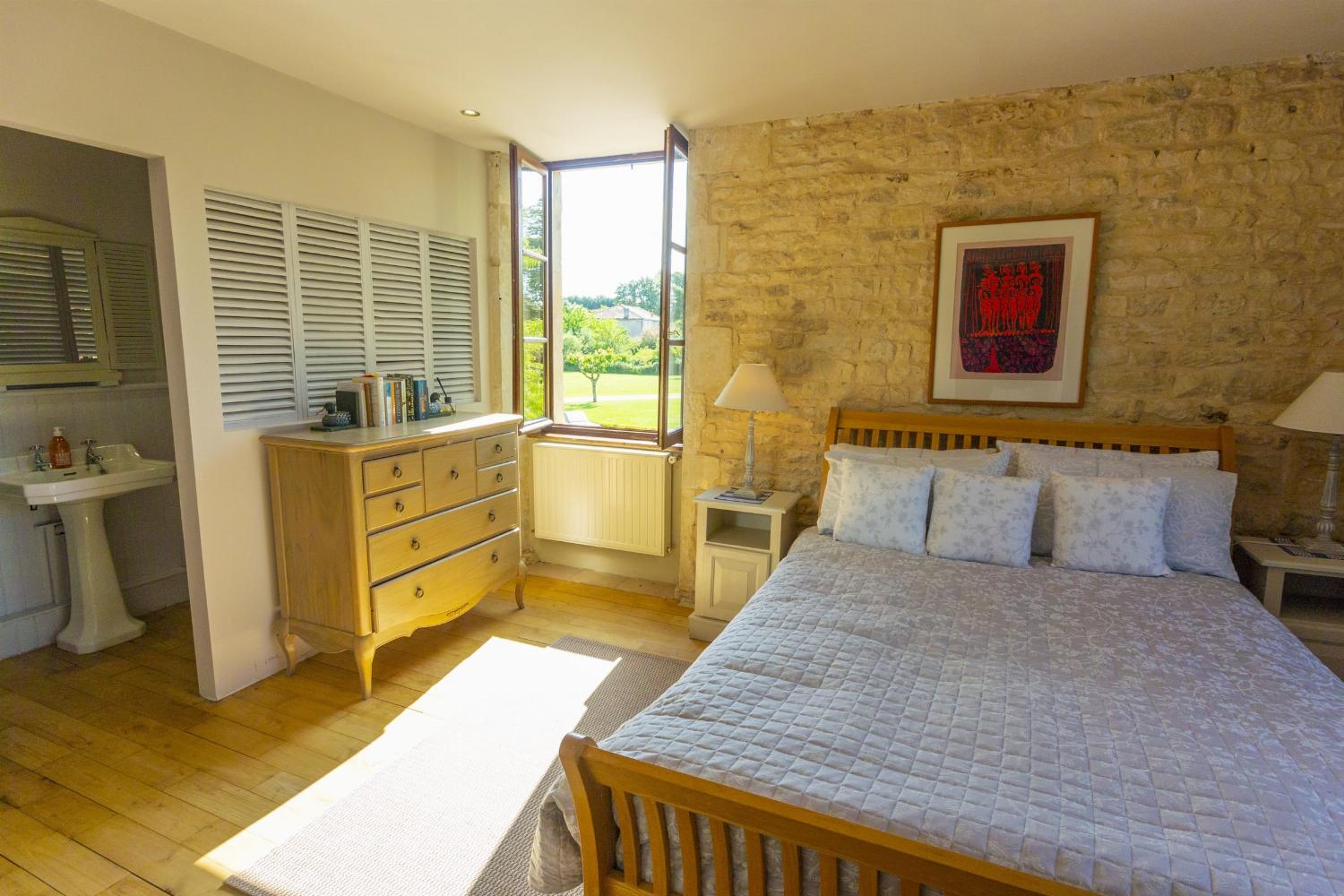Bedroom | Holiday accommodation in Charente