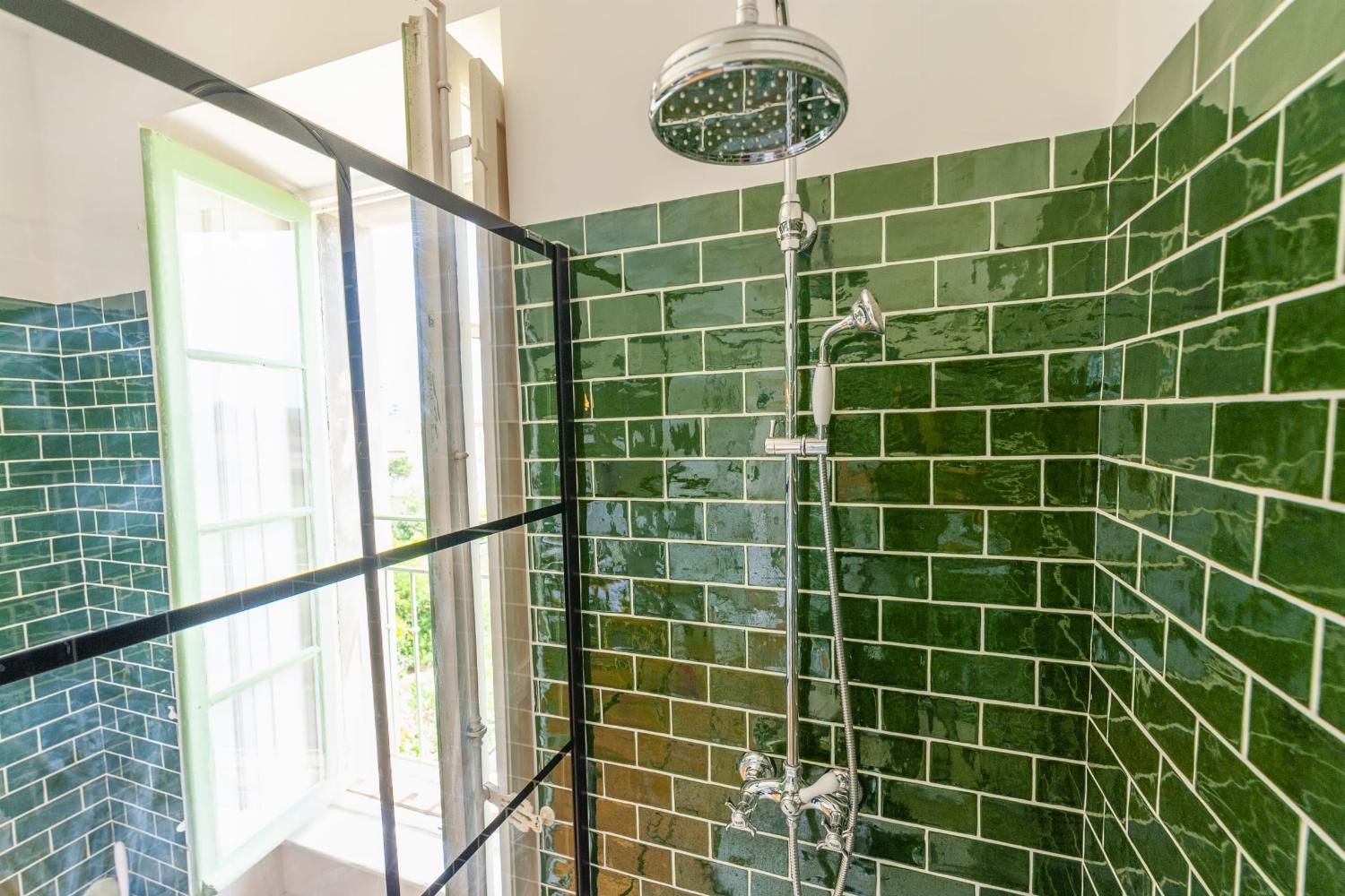 Bathroom | Holiday home in South of France