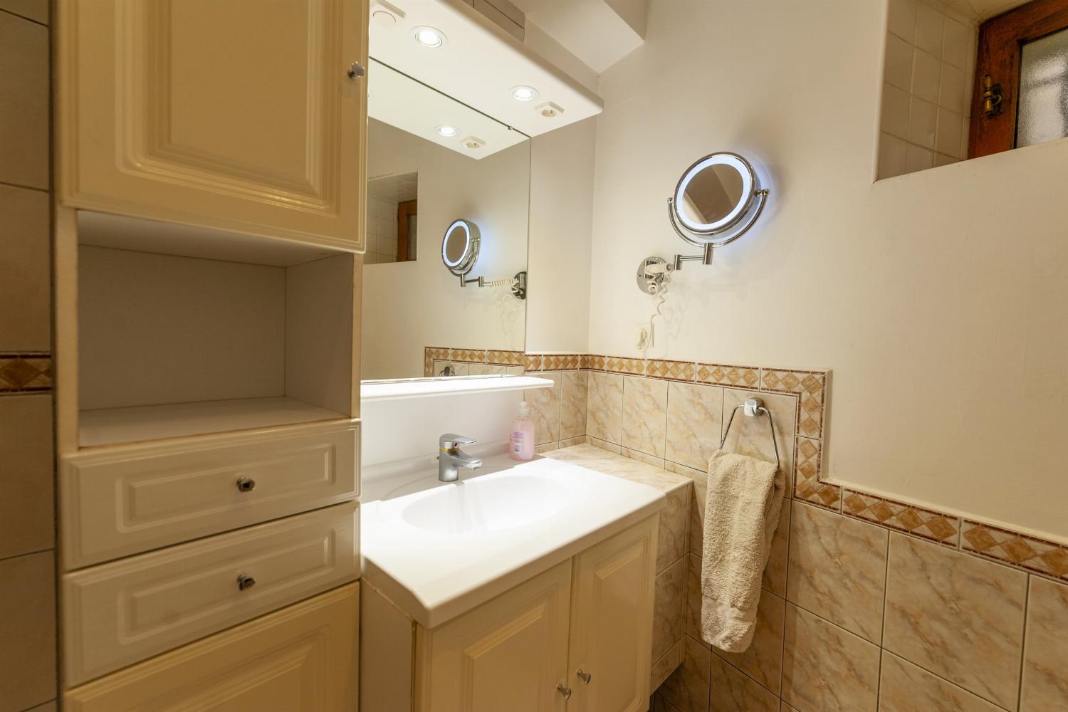 Bathroom | Holiday villa in South of France