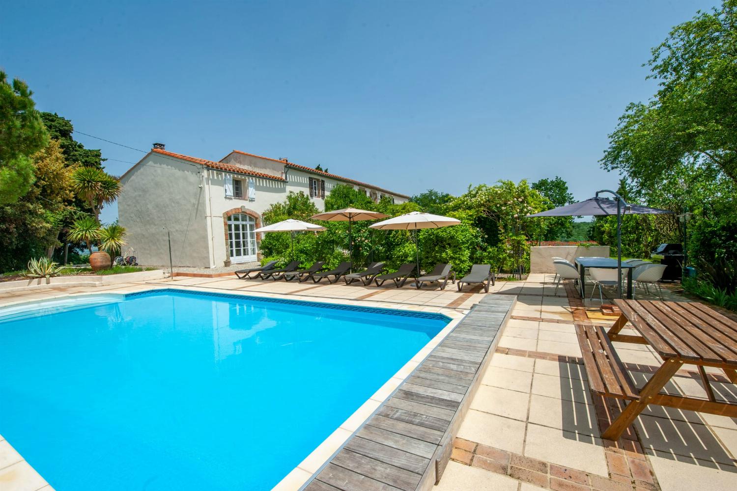 Holiday villa in the South of France with private heated pool