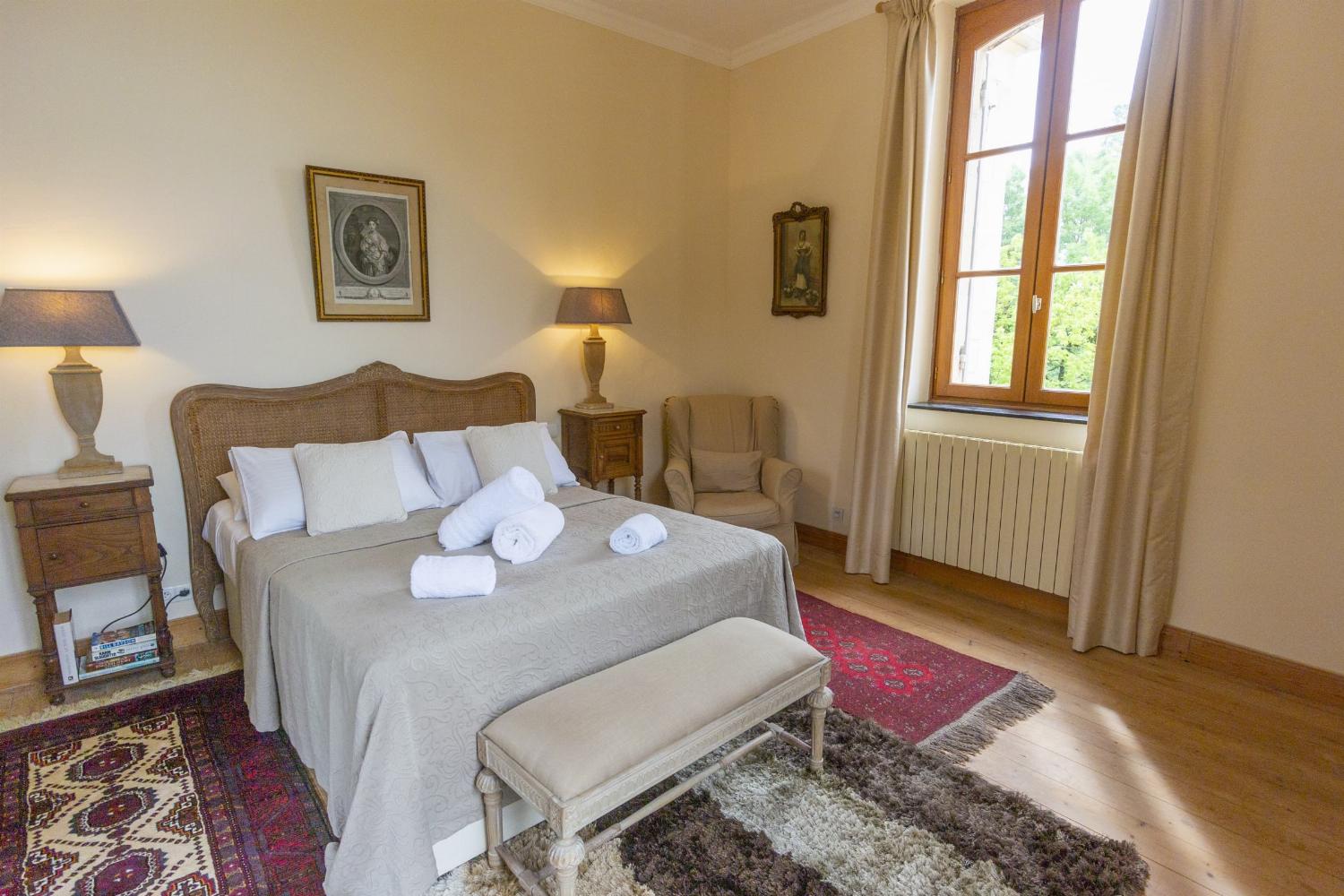 Bedroom | Holiday château in Lot-et-Garonne