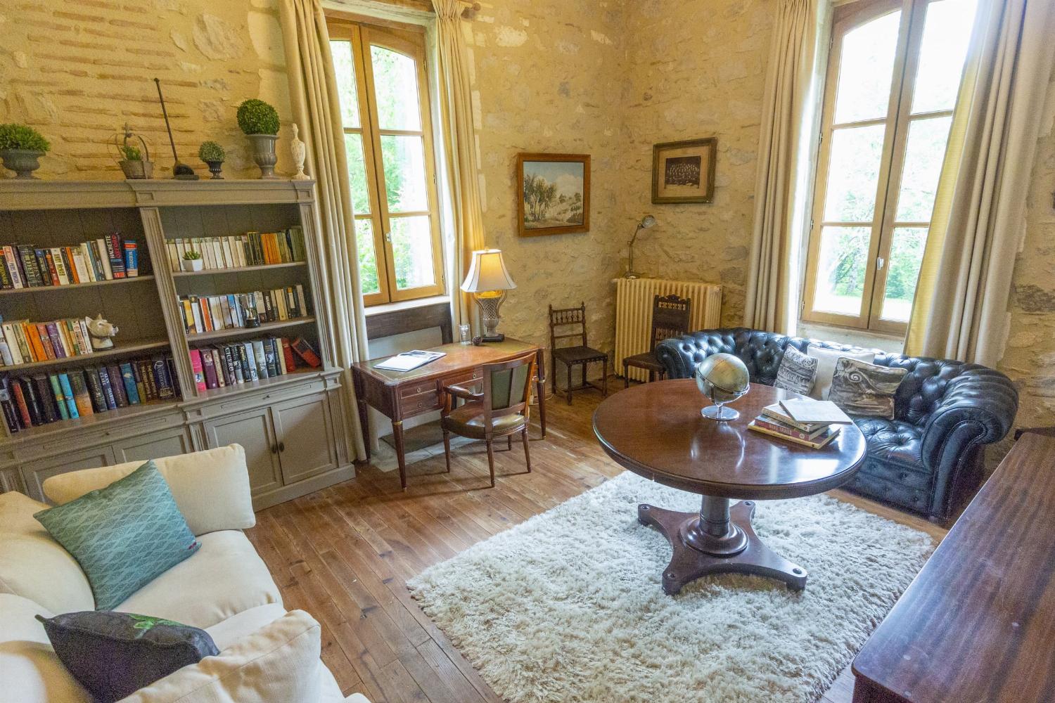 Living room | Holiday château in Lot-et-Garonne