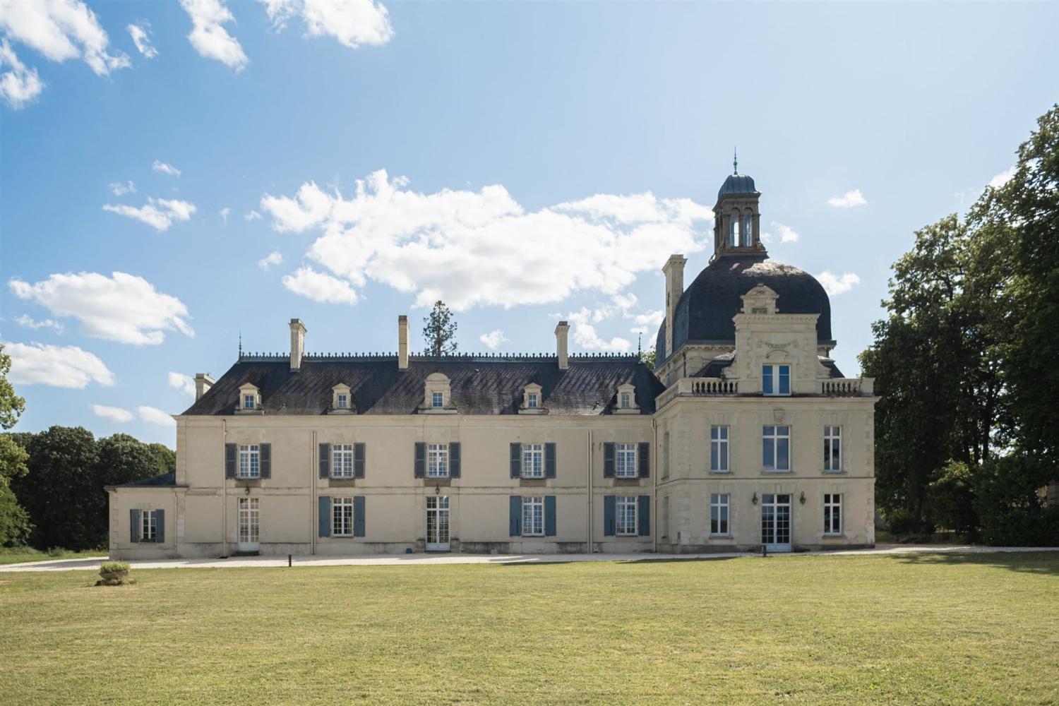 Holiday château in Indre-et-Loire