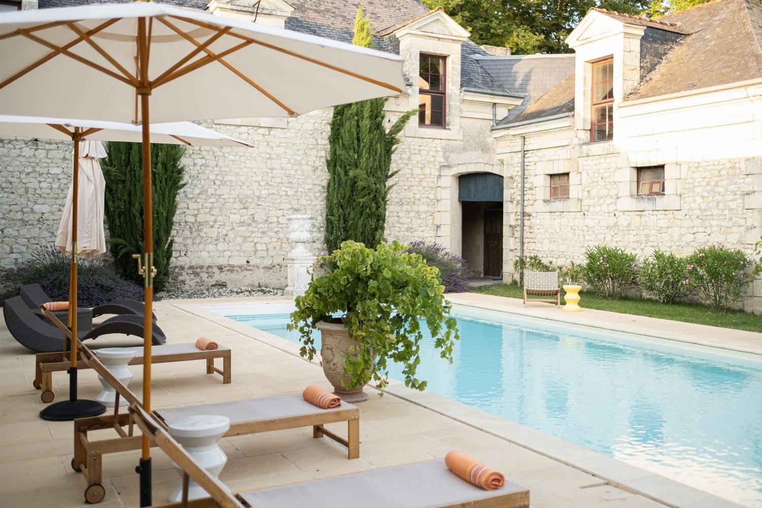 Private pool | Holiday château in Indre-et-Loire
