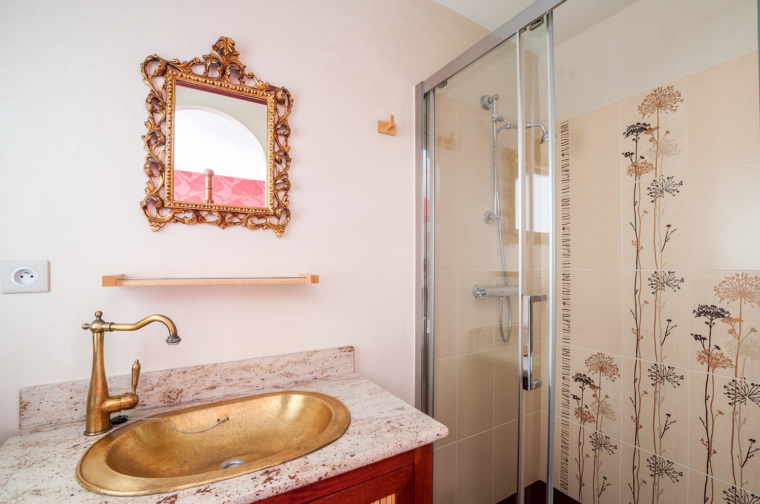 Bathroom | Holiday home in Gontaud-de-Nogaret Bathroom | Holiday home in Gontaud-de-Nogaret