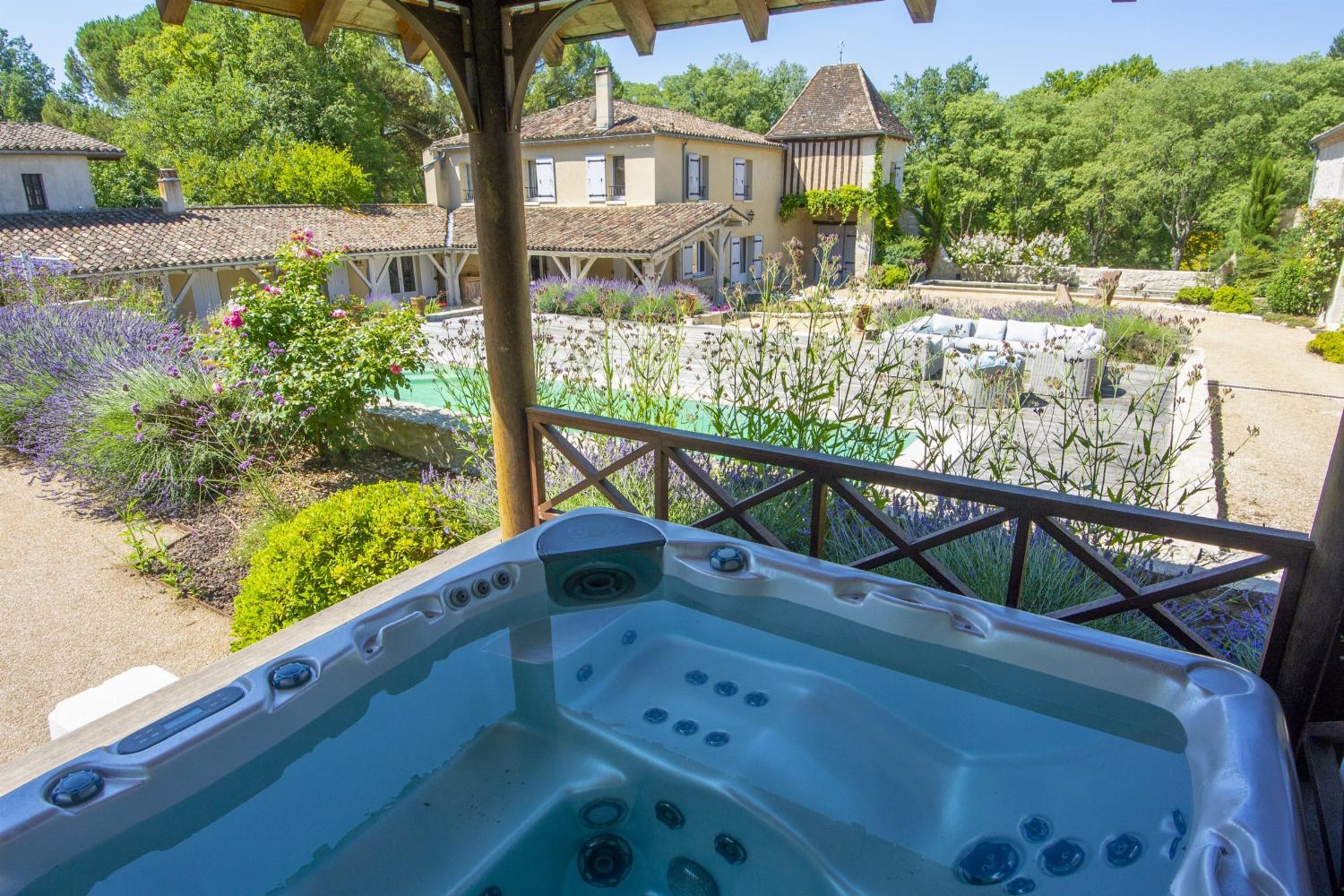 Jacuzzi