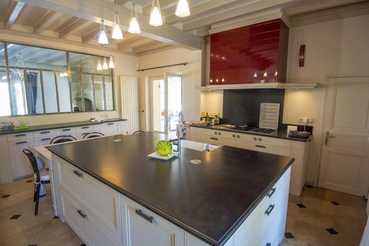 Kitchen | Holiday home in Nouvelle-Aquitaine