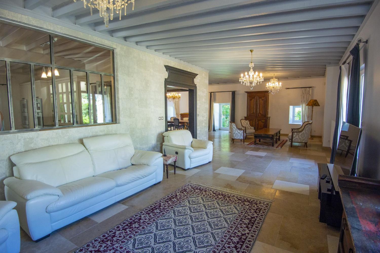 Living room | Holiday home in Nouvelle-Aquitaine