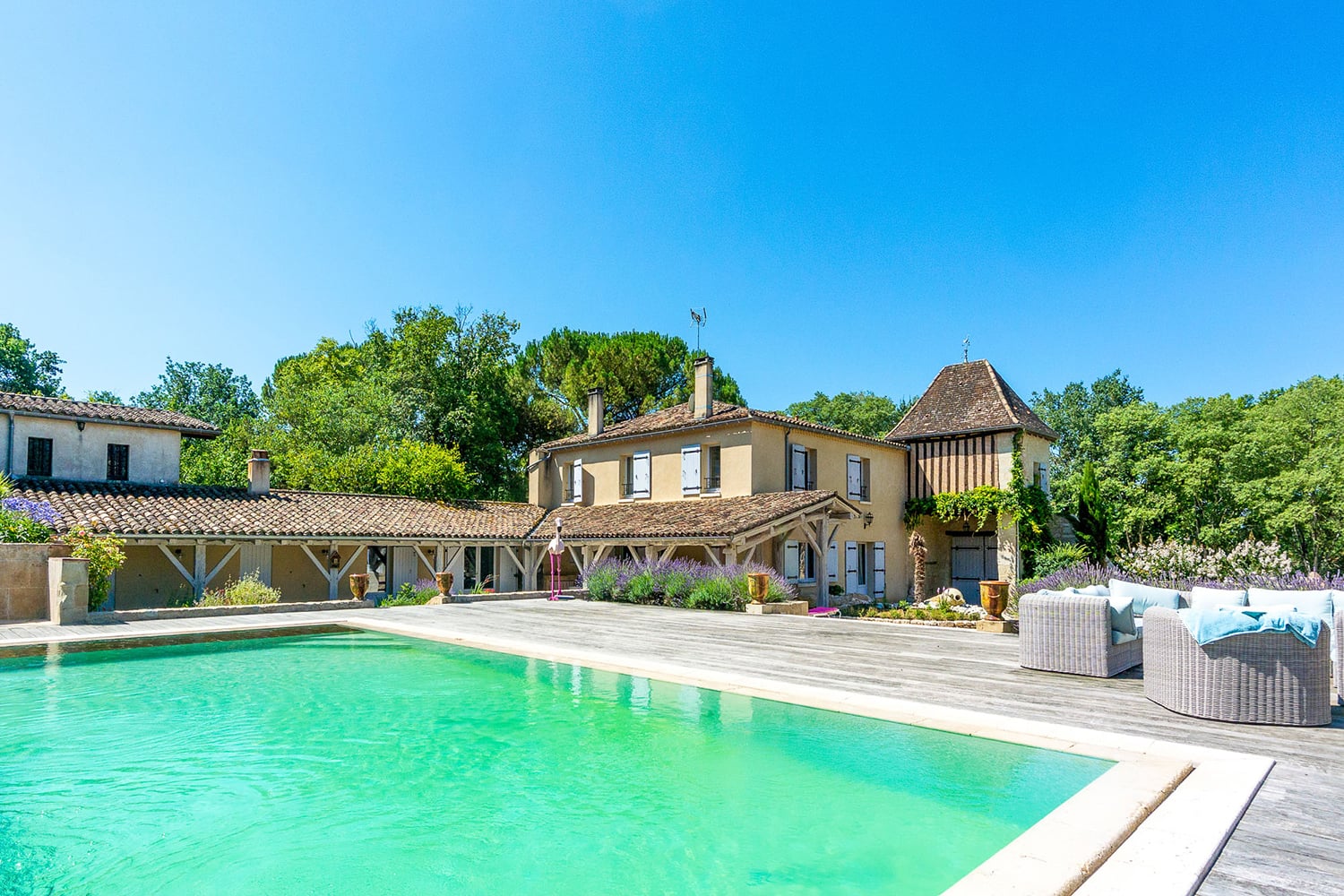 Maison de vacances à Gontaud-de-Nogaret avec piscine privée chauffée Maison de vacances à Gontaud-de-Nogaret avec piscine privée chauffée