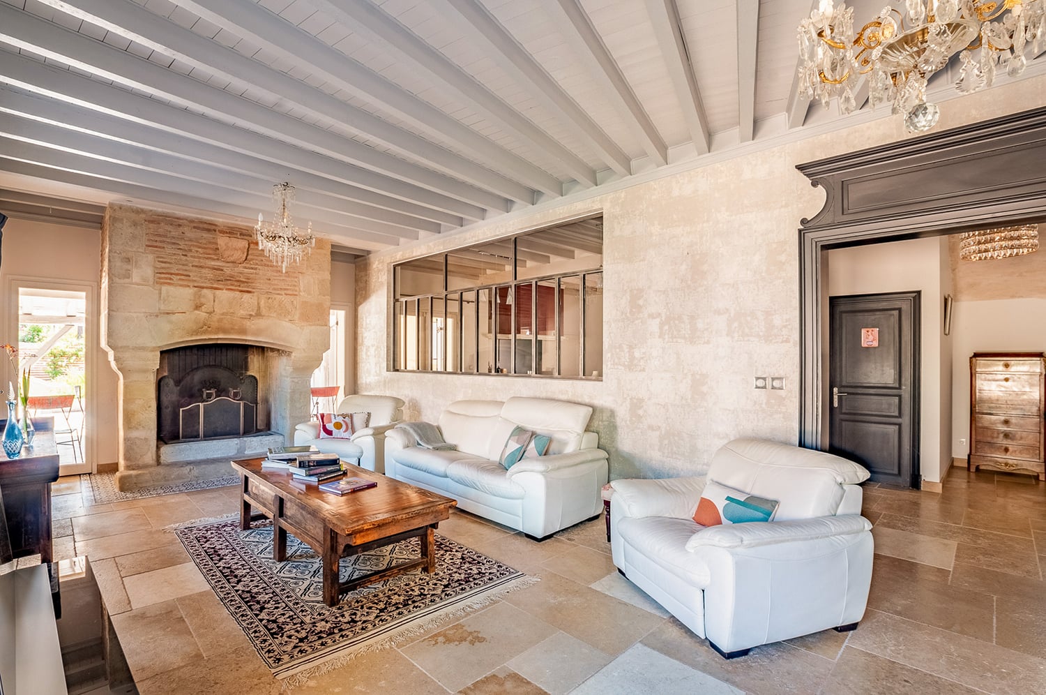 Sitting room | Holiday home in Gontaud-de-Nogaret Sitting room | Holiday home in Gontaud-de-Nogaret