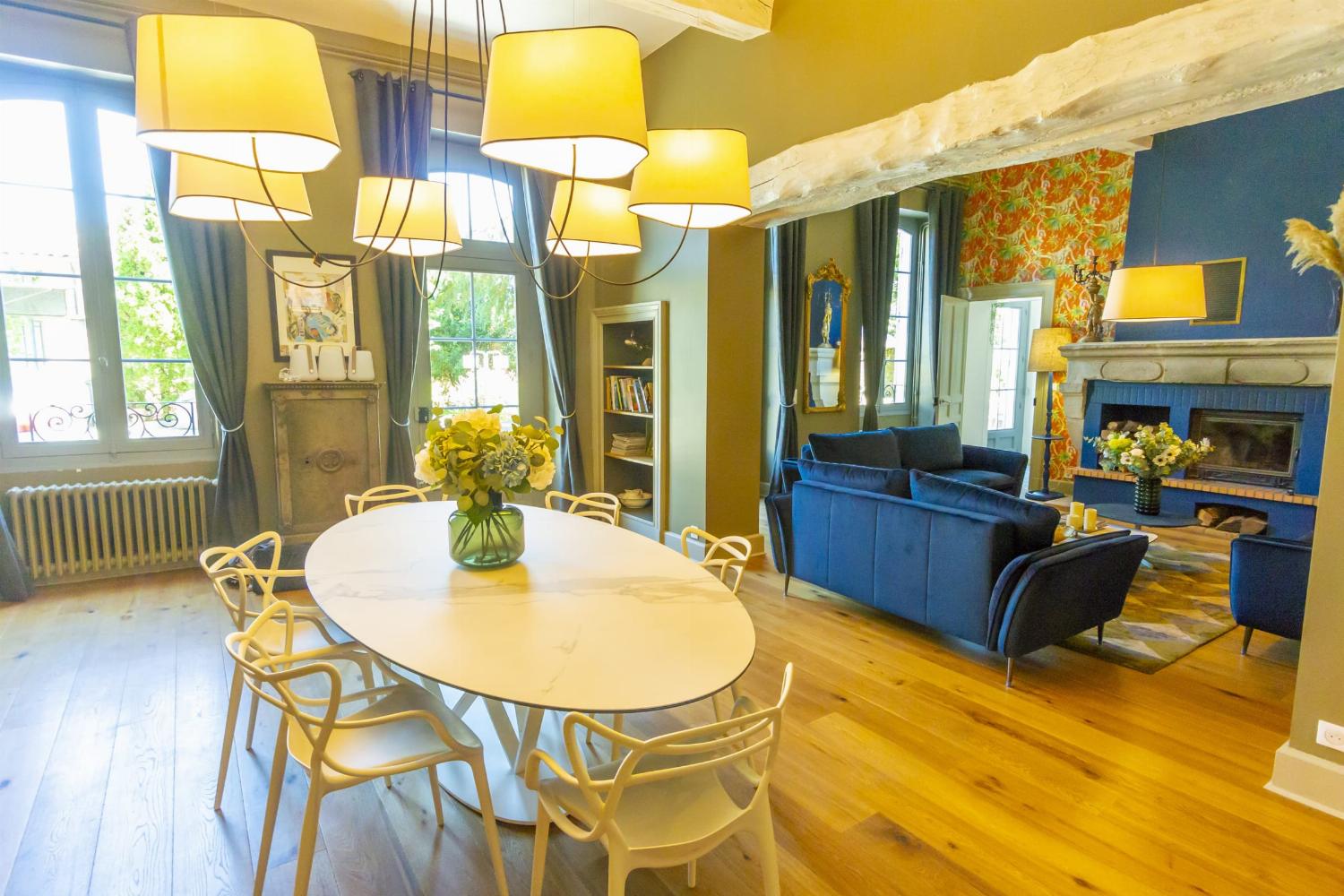 Dining room | Holiday home in Nouvelle-Aquitaine