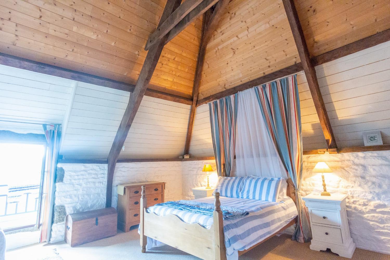 Bedroom | Holiday cottage in Brittany