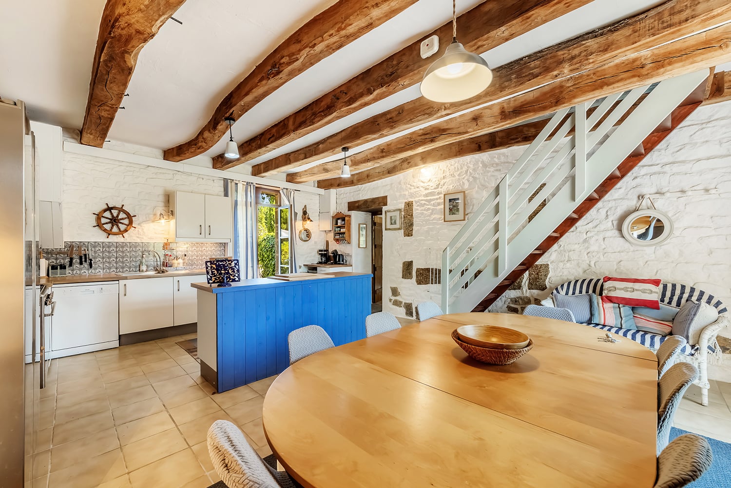 Dining room | Holiday cottage in Brittany