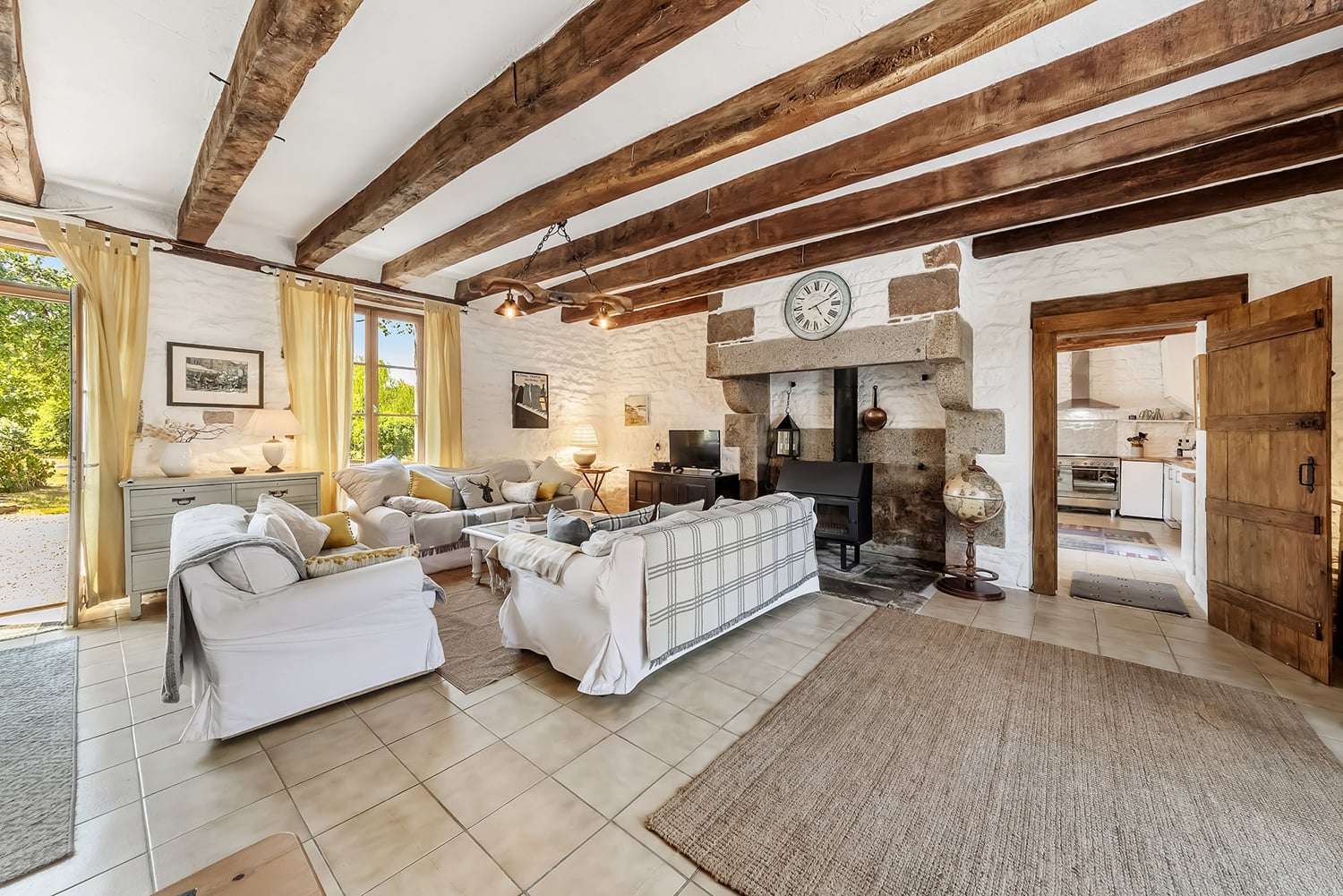 Sitting room | Holiday cottage in Brittany