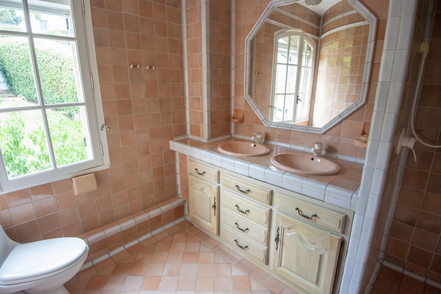 Bathroom | Holiday villa in Le Trayas