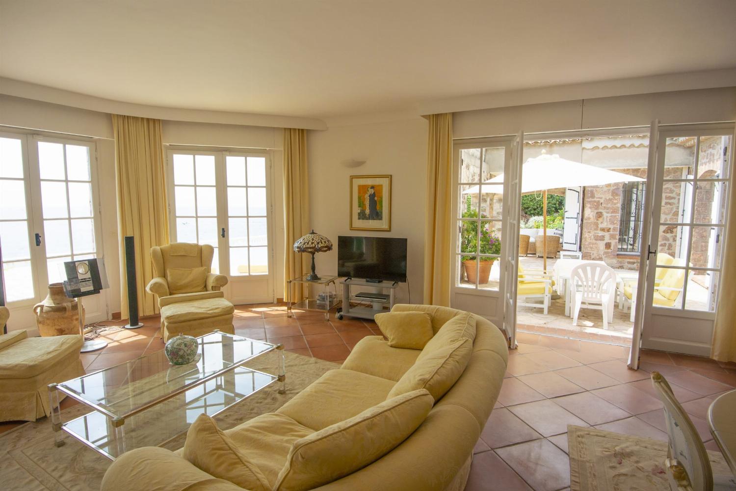 Living room | Holiday villa in Le Trayas