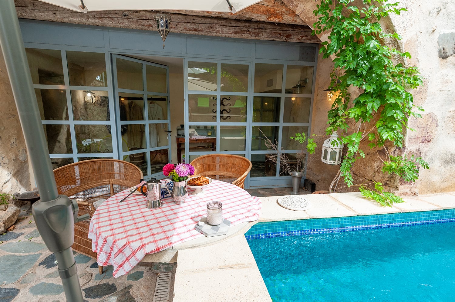 Private infinity pool Private infinity pool