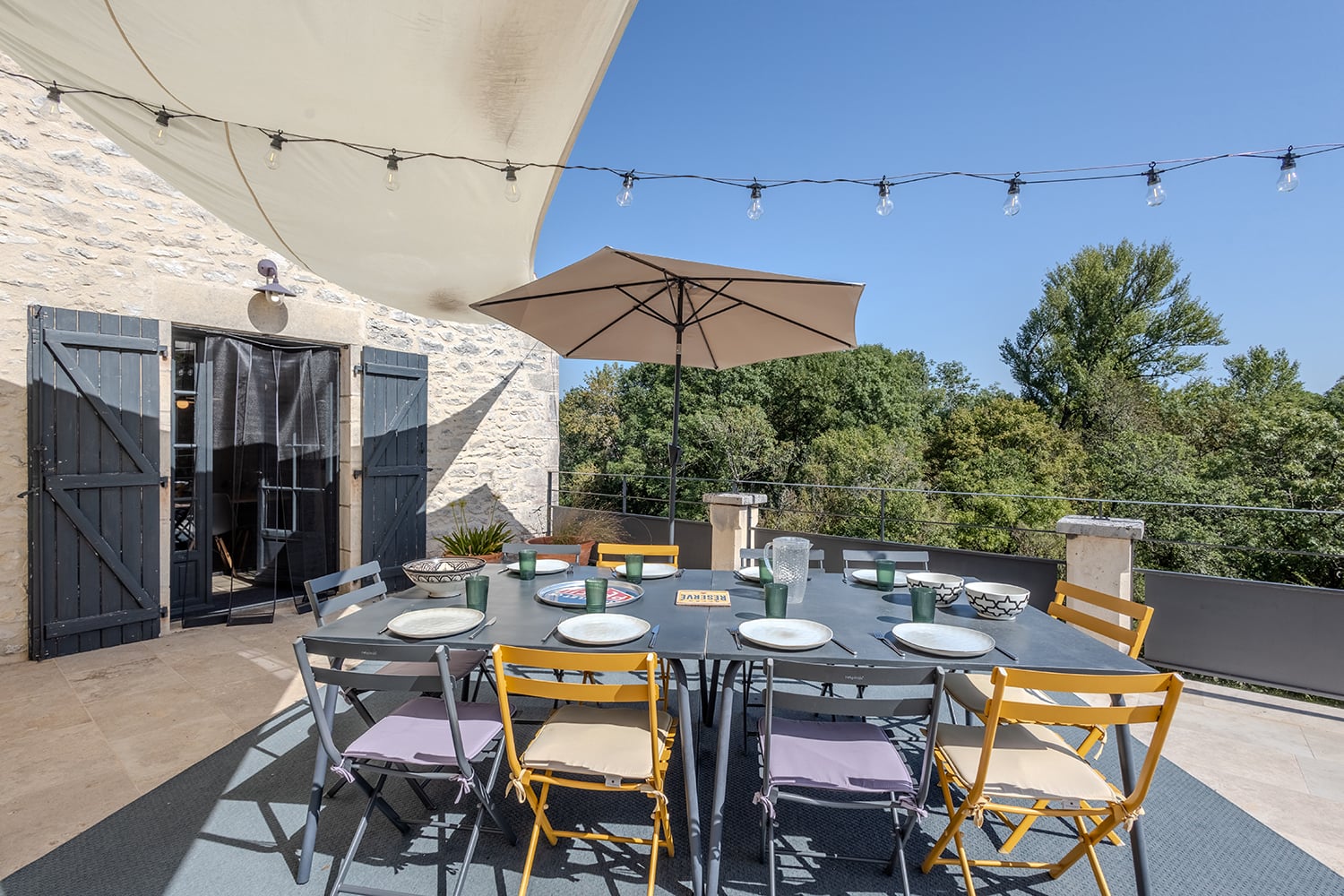 1st floor dining terrace