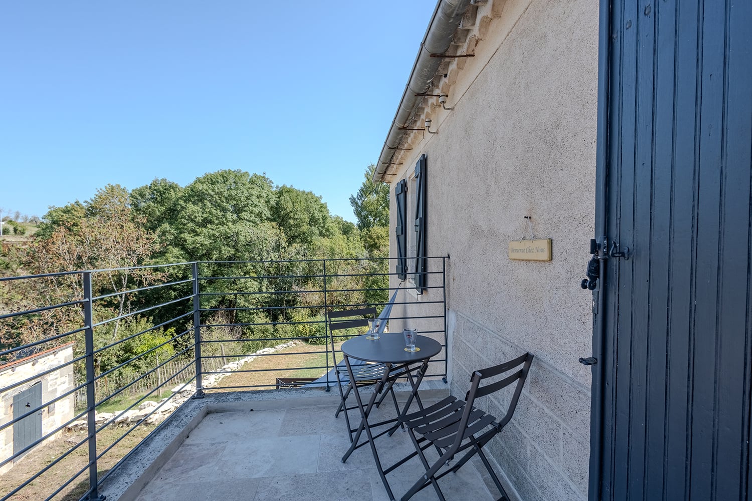 1st floor entrance terrace