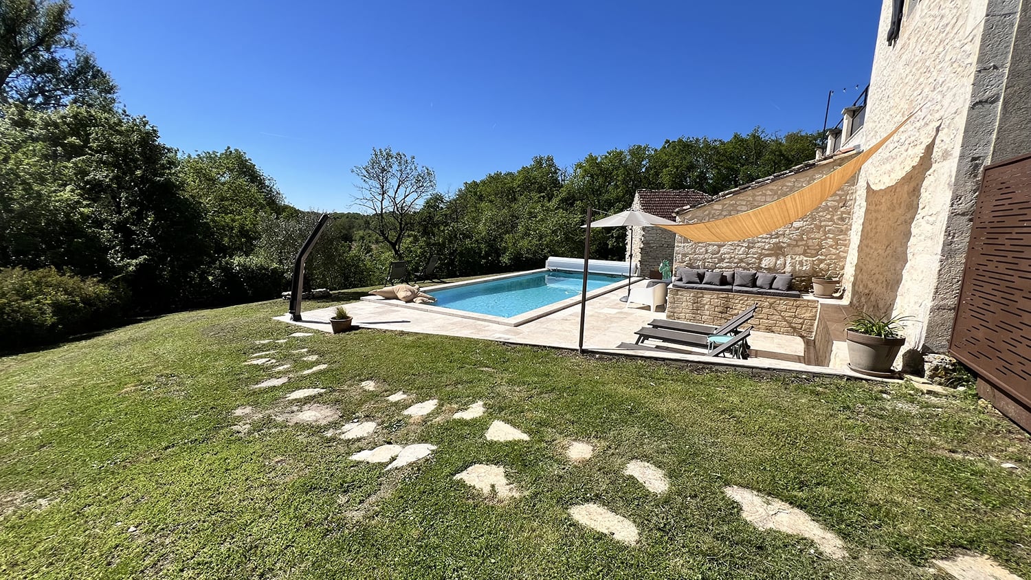 Private pool