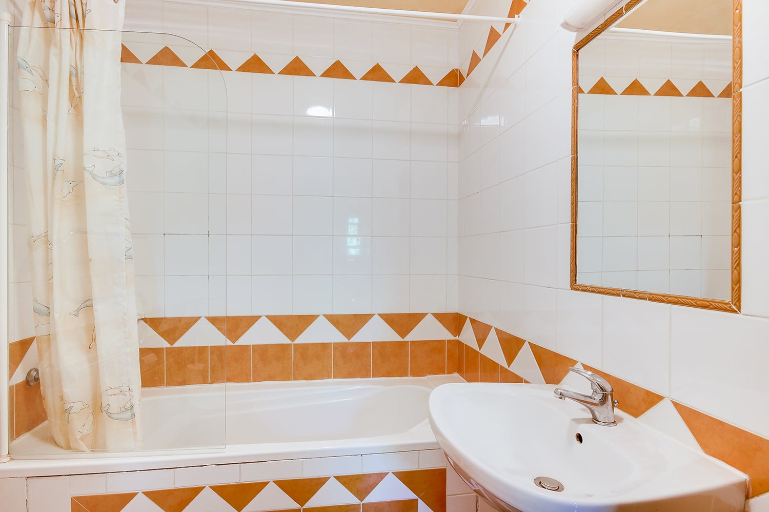 Bathroom | Holiday château in Cambayrac Bathroom | Holiday château in Cambayrac