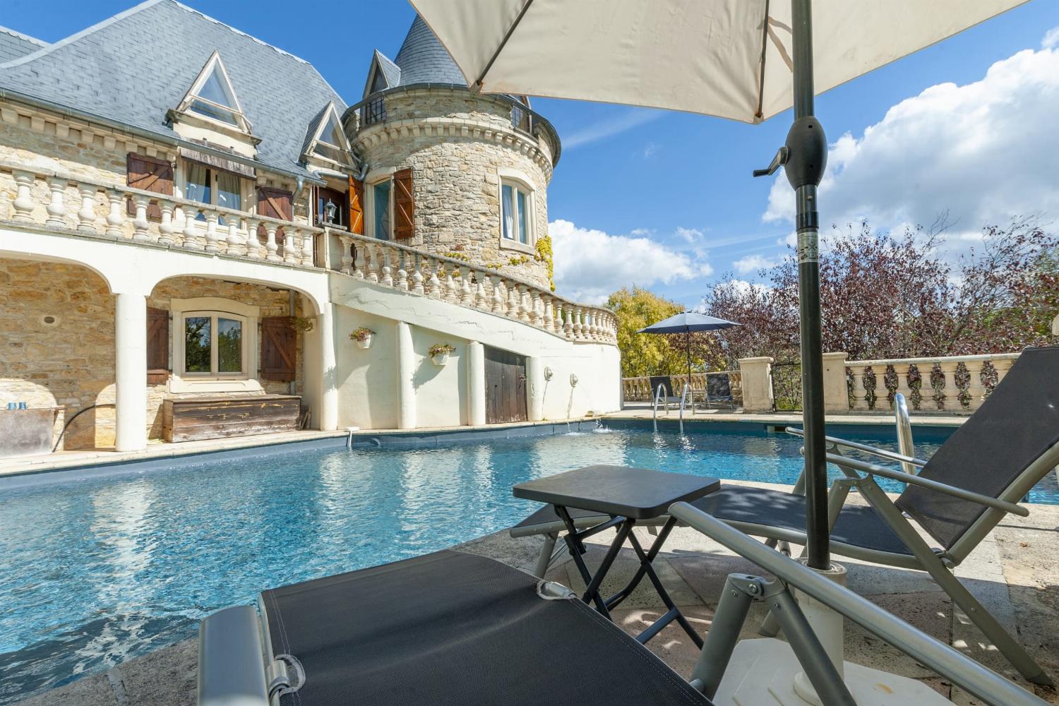 Holiday château in the Lot with private heated pool