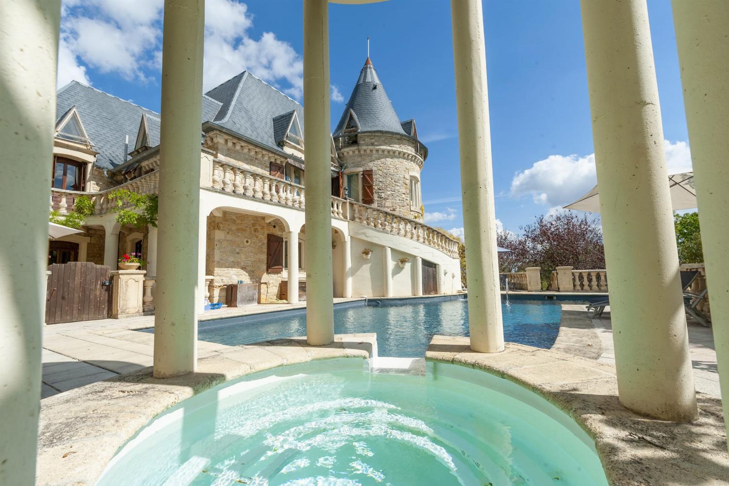 Holiday château in the Lot with private heated pool