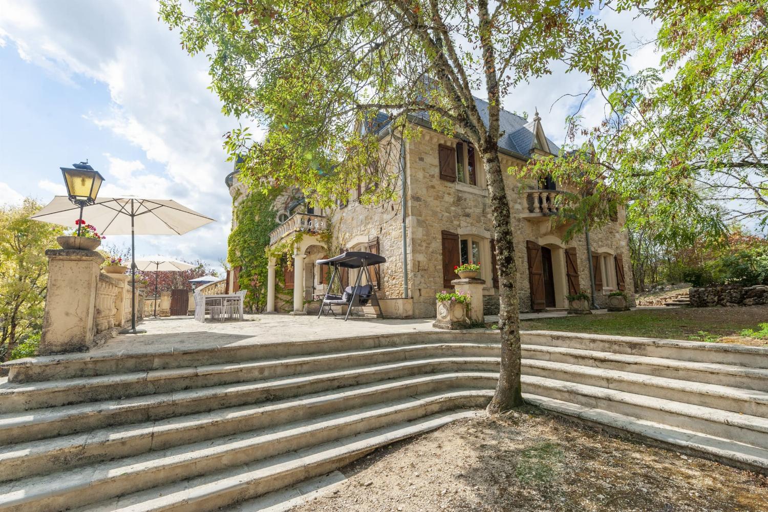 Holiday château in the Lot